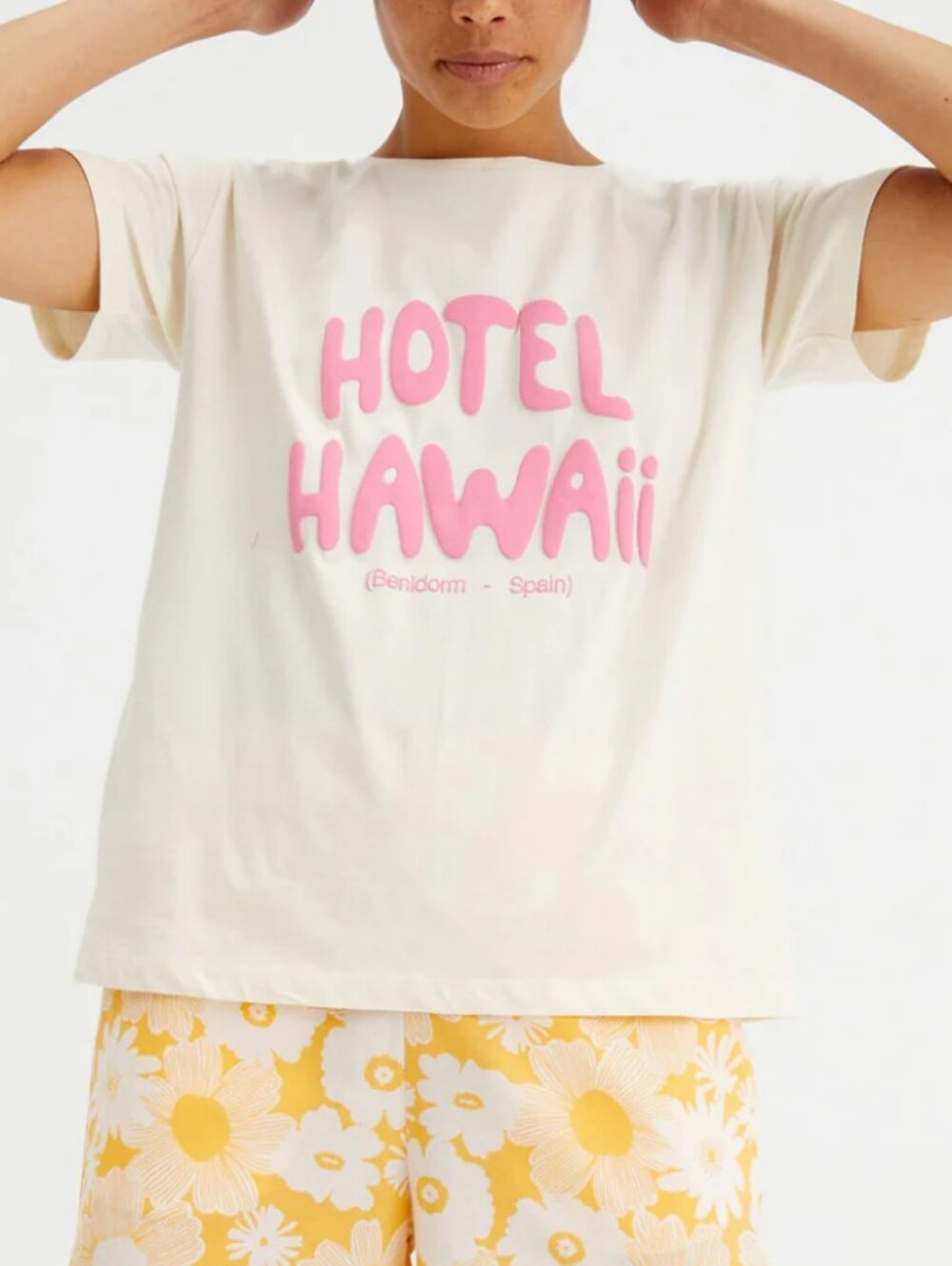 Hotel Hawaii Graphic Tee